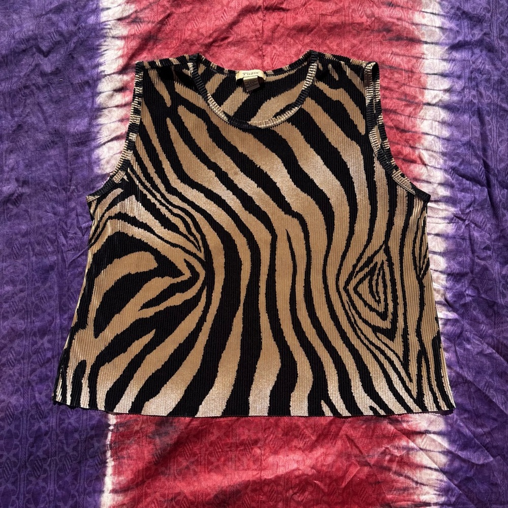 Black and Tan Sleeveless Boxy Tank Top